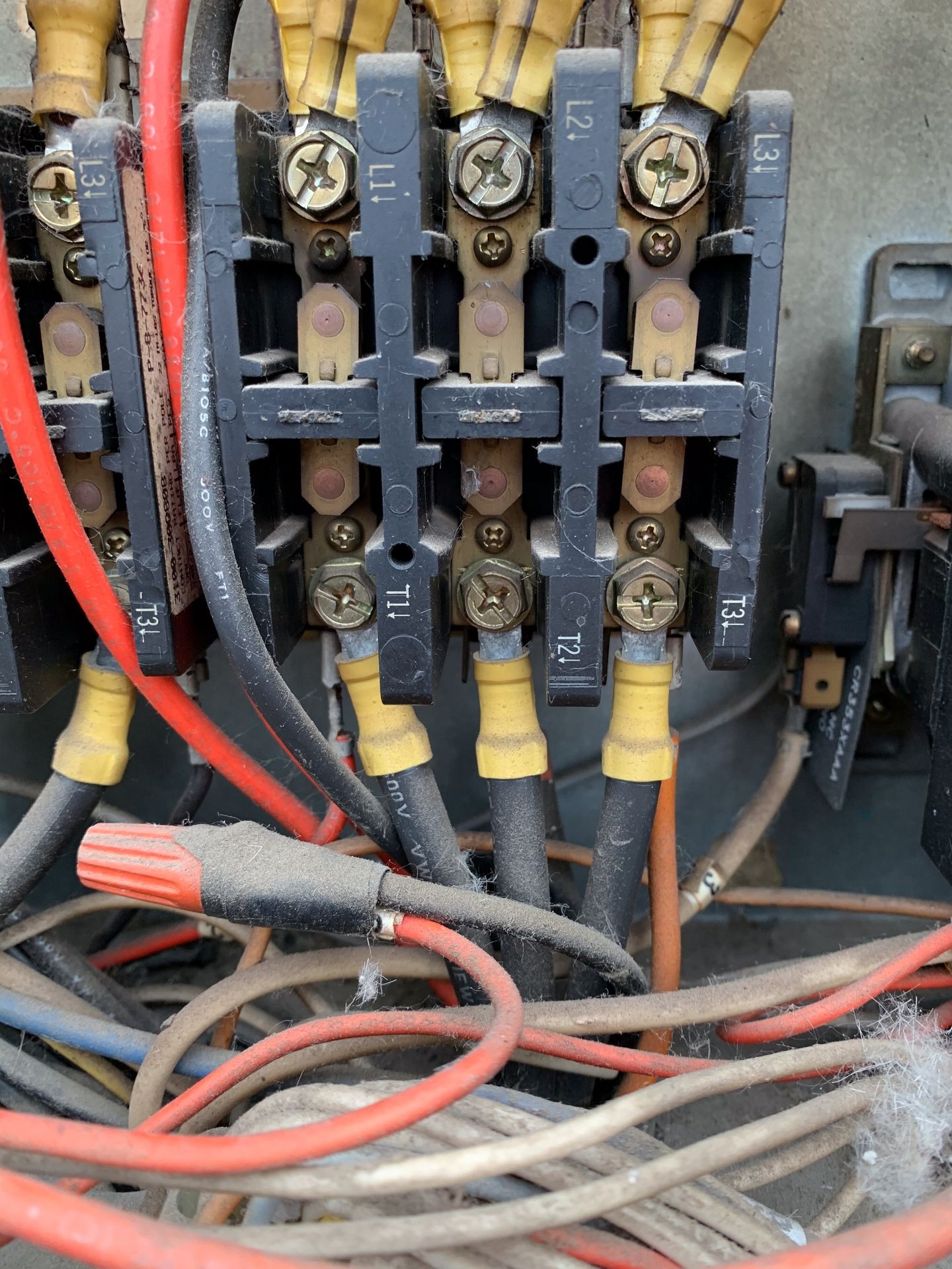 HVAC unit internal wiring